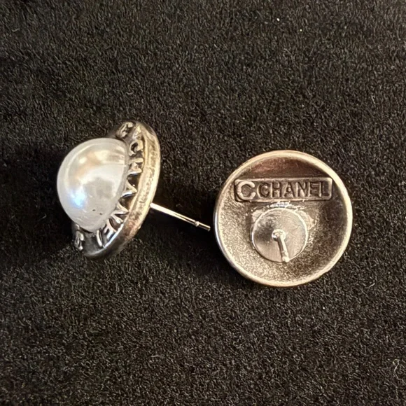 Gun Metal Silver and Pearl Chanel Button Earrings - Picture 4 of 4